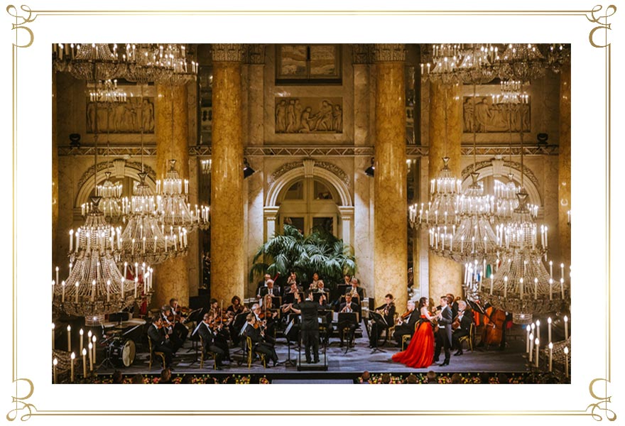 Wiener Hofburg-Orchester beim klassischen Konzert im Zeremoniensaal der Hofburg Wien