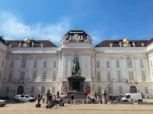 Wiener Hofburg-Orchester