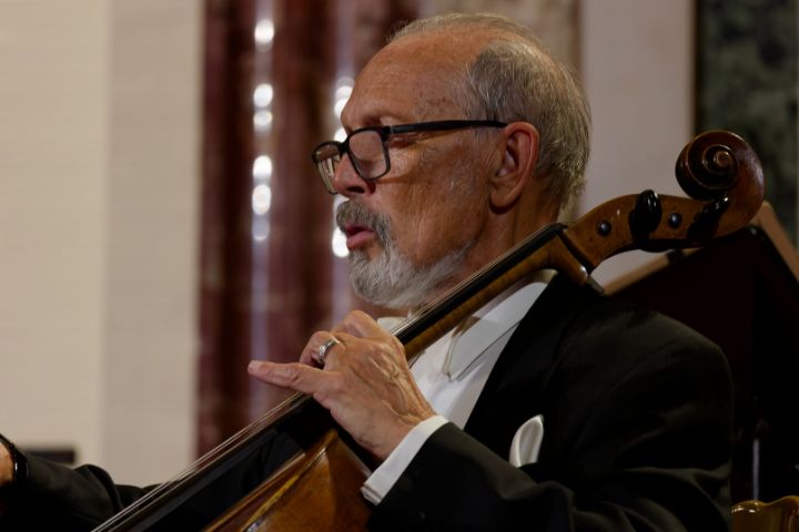 Michael Rachlin bei einem Konzert des Wiener Hofburg Orchesters